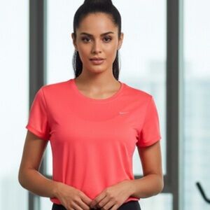 Nike woman pink short sleeve top size lg